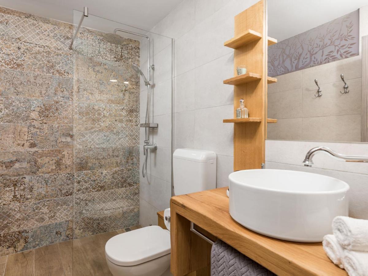 Holiday Home Villa Antonio Jurdani Esterno foto
