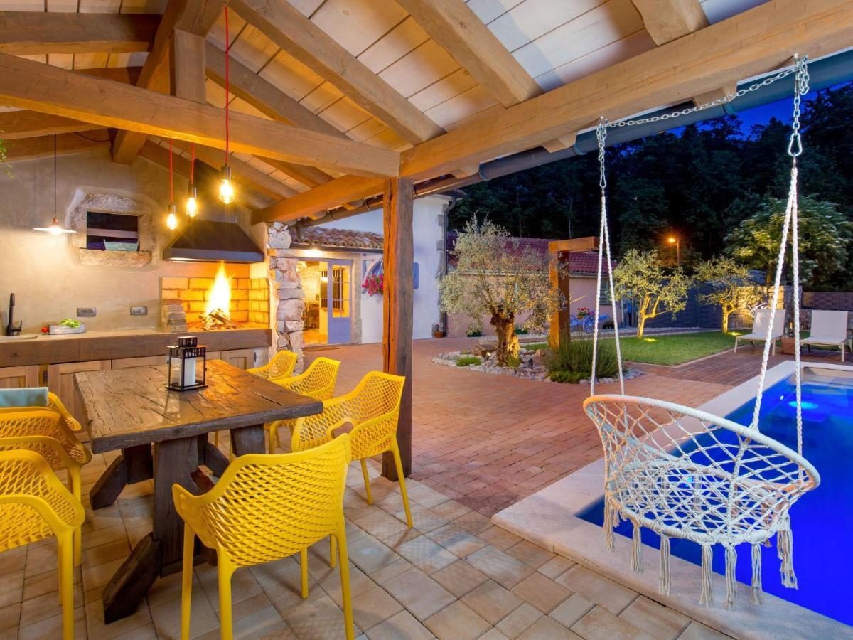 Holiday Home Villa Antonio Jurdani Esterno foto