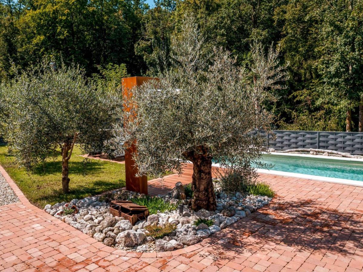Holiday Home Villa Antonio Jurdani Esterno foto
